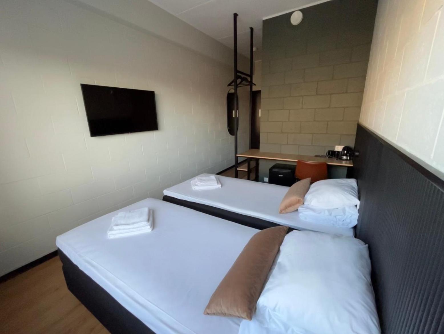 Ring Sport Hostel Таллин Экстерьер фото